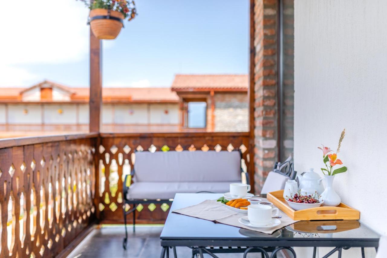 Chateau Mosmieri Hotel & Winery Τελάβι Εξωτερικό φωτογραφία